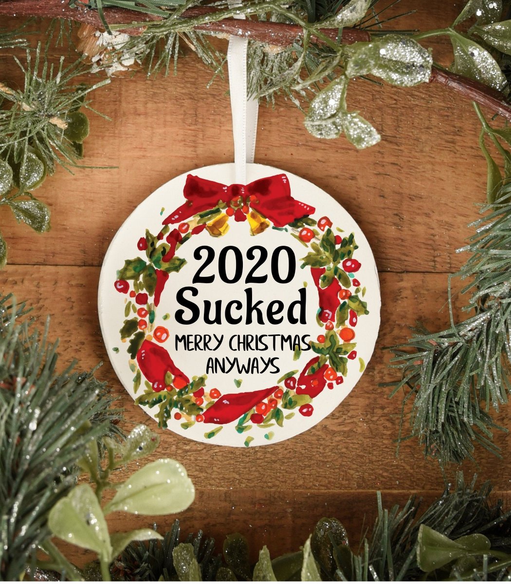 2020 ornament sucked ornament Funny Ceramic Circle Ornament Christmas wreath ornament etsy.me/3lm6ur2 #housewares #ornaments #2020sucked #sassyornaments #funnyornaments #christmasgift #budgetfriendlyxmas #g