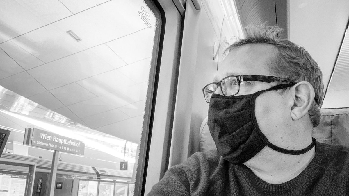 zapata33com's tweet image. Auf dem Weg nach Berlin zum Treffen von @12062020olympia. Wir sind mit der @credit_eci beteiligt. Freue mich darauf zu sehen, was die 13 Petent*innen gemeinsam aushecken. #EconomyForFuture #ZeitNachCorona #FröhlicheRevolution