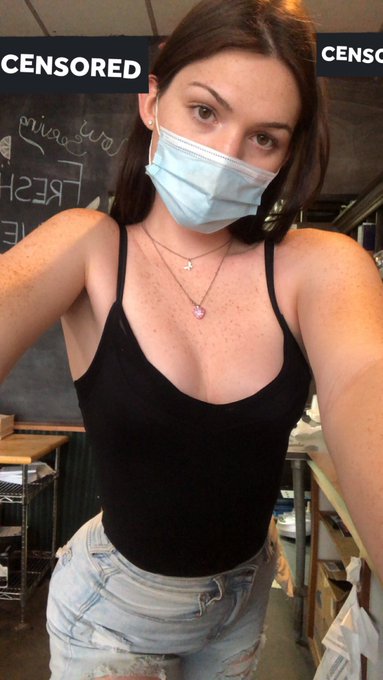 Watch Tori Easton's leaked NSFW photo on TwXstars