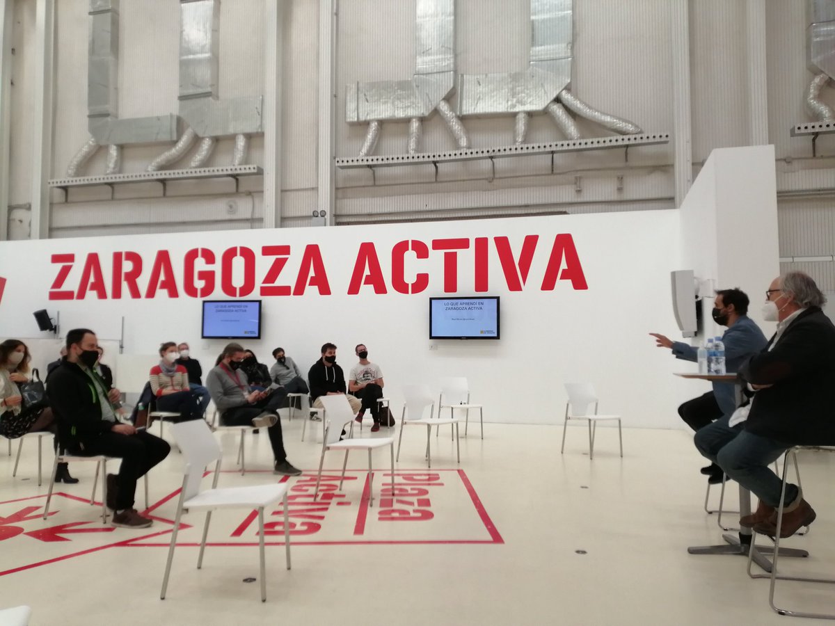 Ana_ArandaCeli's tweet photo. ¿Como se innova en el ámbito público? @raulolivan nos cuenta lo que aprendió en @ZGZActiva en el #cafeCo de @lacolaboradora #ecosistemasdeinnovacion https://t.co/eK0MHXeEmE