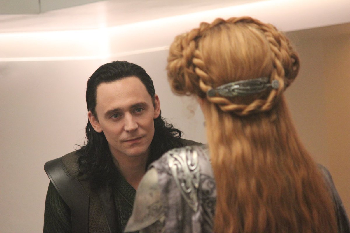 ps_hiddles's tweet image. Loki in jail in #ThorTheDarkWorld is something really beautiful and full of emotions 😭😍💚
#TomHiddleston #loki