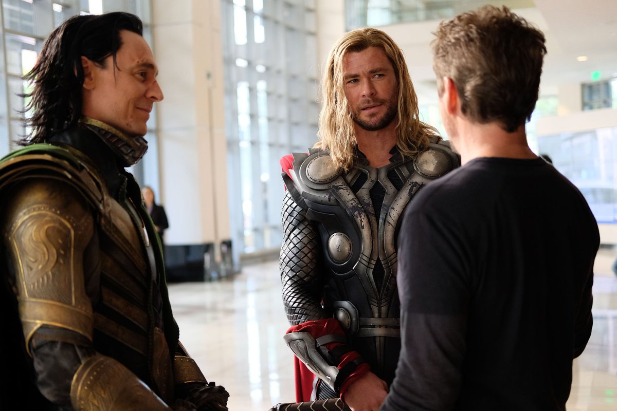 ps_hiddles's tweet image. He's like so happy for what Loki did in Endgame and come on Loki do some magics because filming the series starts again, i miss you 😂😍💚
#Tomhiddleston #loki #AvengersEndgame