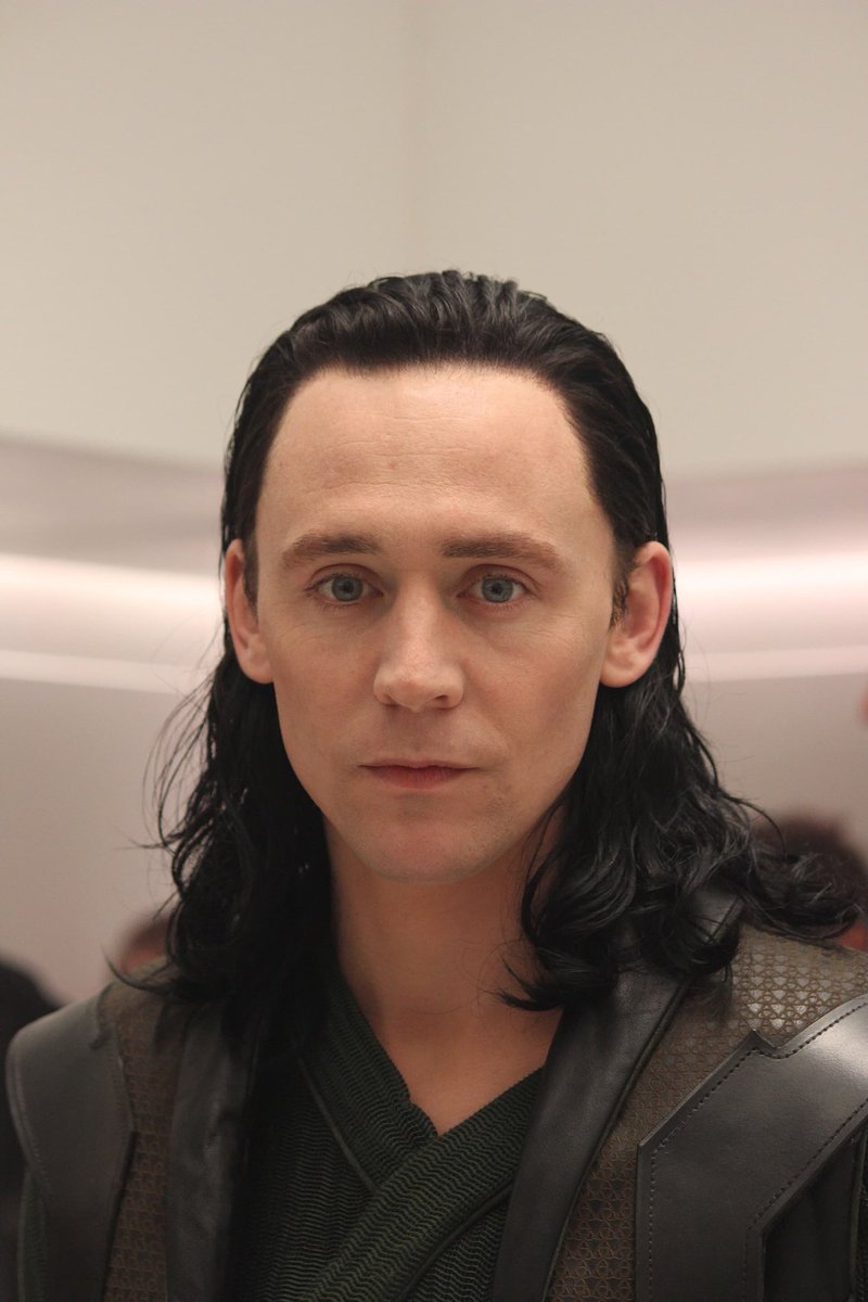 ps_hiddles's tweet image. Loki in jail in #ThorTheDarkWorld is something really beautiful and full of emotions 😭😍💚
#TomHiddleston #loki