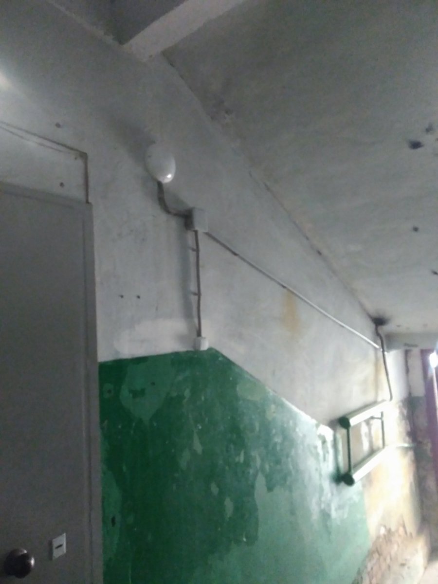 Оросительная 11, востановлено подъездное и козырькового освещение. Наш Электрик Сергей просто молодец. <a href="/krotkov_s/">Сергей Кротков</a> <a href="/kuibadm/">Администрация Куйбышевского района</a> <a href="/AA_Korobkov/">Алексей Коробков</a> <a href="/Yie5Zz/">Наталья Рябова</a> <a href="/toskrjsh/">Надежда Студинская</a>