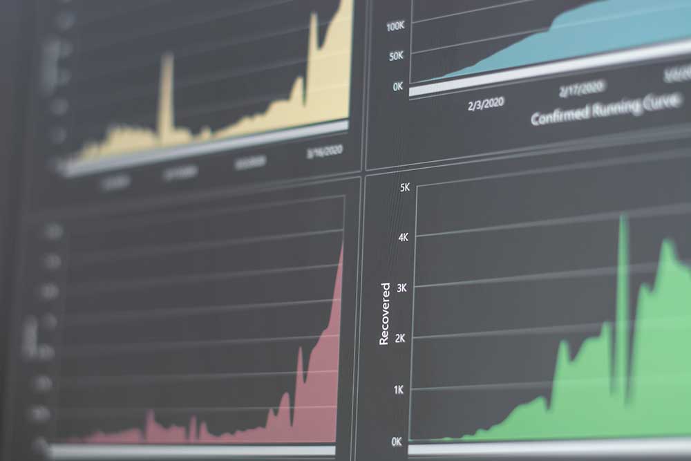 Seeking data scientists, medical professionals, social scientists and frontline academics involved in aspects of the data science/AI #COVID19 response. 

All backgrounds welcome: Contribute to a new paper to shape future responses, apply by 10 AM on 12 Oct bit.ly/3cY3tua