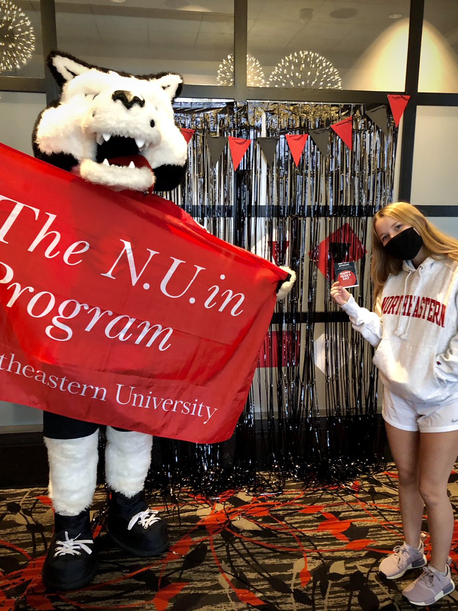 TheNUinProgram's tweet image. We had a special guest show up yesterday to help us celebrate N.U.in Husky Day here in Boston! ❤️🖤❤️ #NUin2020