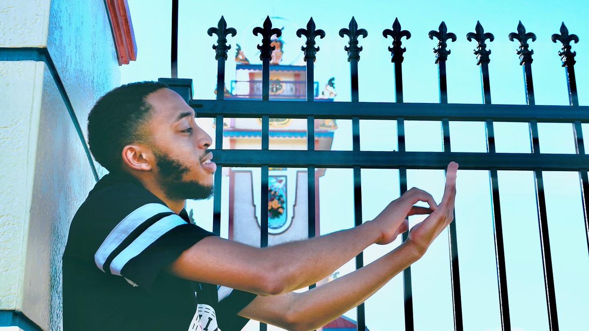 ItsJoeBear's tweet photo. βThereβs nothing new under the sun.β π
@Durane_Durane with the vibes π₯
Visuals provided by yours truly π
#vibesession #durane #vibecult #grandiosecollective #vibes #shotsdelight #dfwvideographer #videography #cinema #explorepage #explore #exploremore https://t.co/qH7Dj09LbG