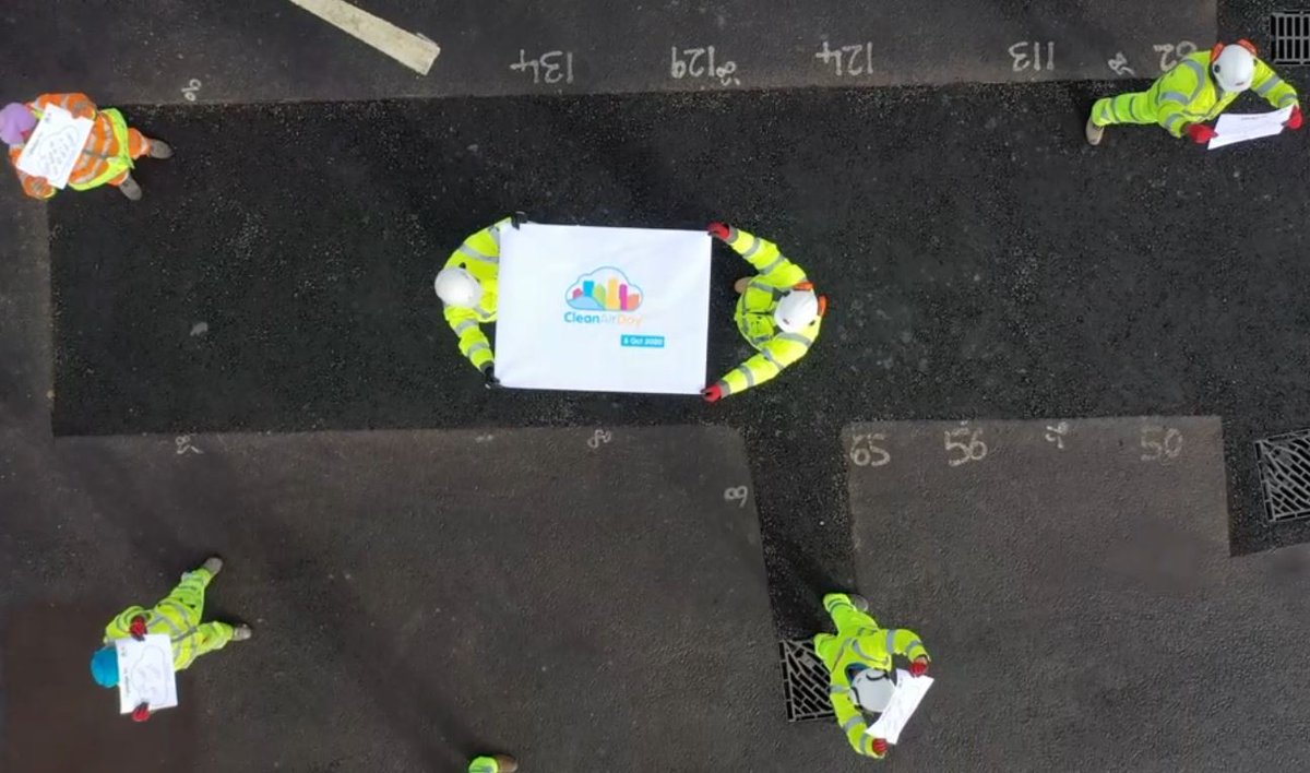 JohnSiskandSon's tweet photo. The Sisk team at the M6 J10 project have been celebrating #CleanAirDay. This is aimed at improving peoples' understanding of air pollution and to take positive action to improve air quality and help to protect the environment. #LoveConstruction #Sustainability #CivilEngineer👷‍♀️👷‍♂️ https://t.co/EdHilxlS5x