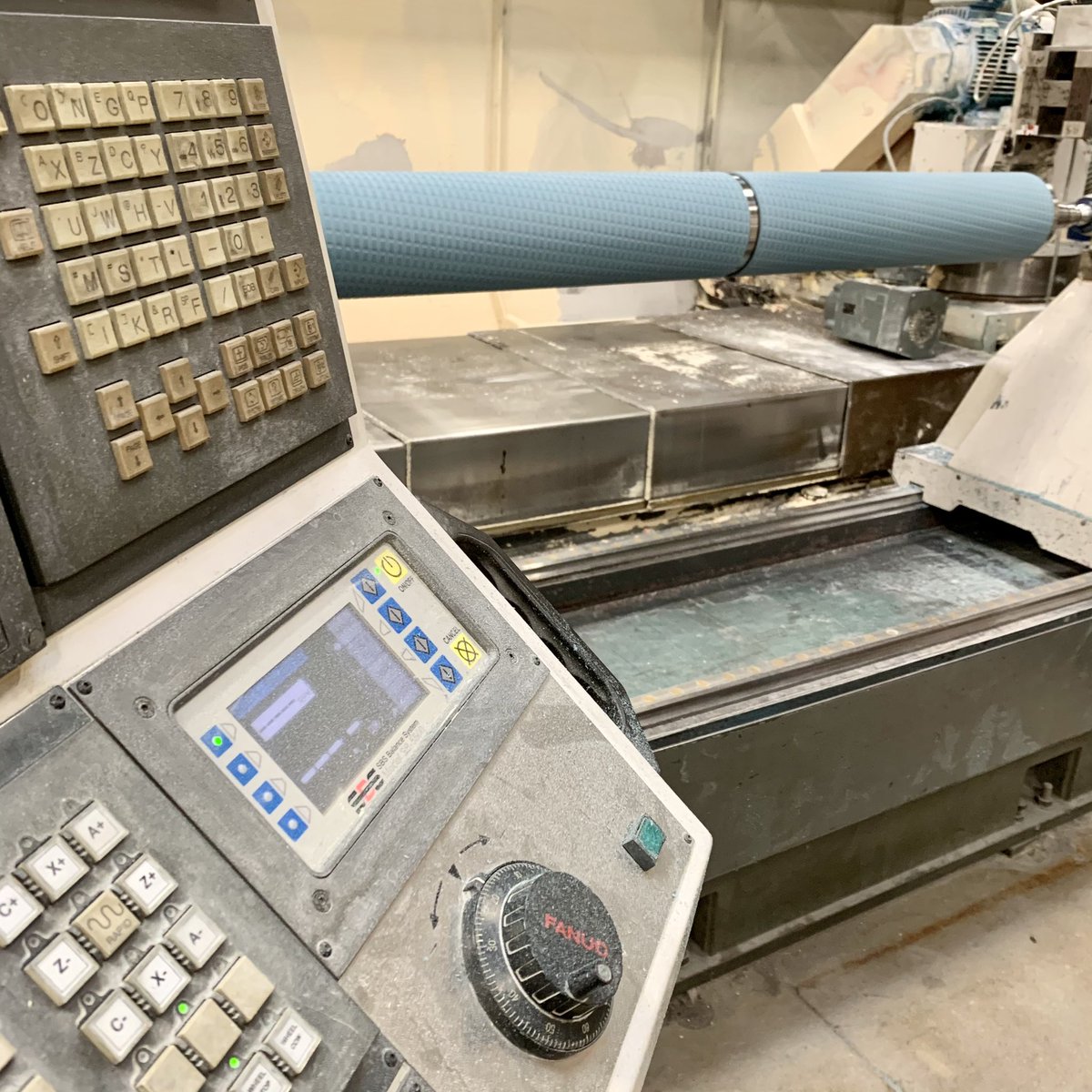 KV_Rol's tweet photo. Specialist OEM print rollers being recovered and profile grooved today at KV Rollers - https://t.co/OHdUTqsjbR  #kvrollers @KV_Rol #rollers #ukmanufacturing #ukprint #printingrollers #specialistprintingrollers #technicalrollers  #oemprintingcomponents https://t.co/hN1j1PblLM