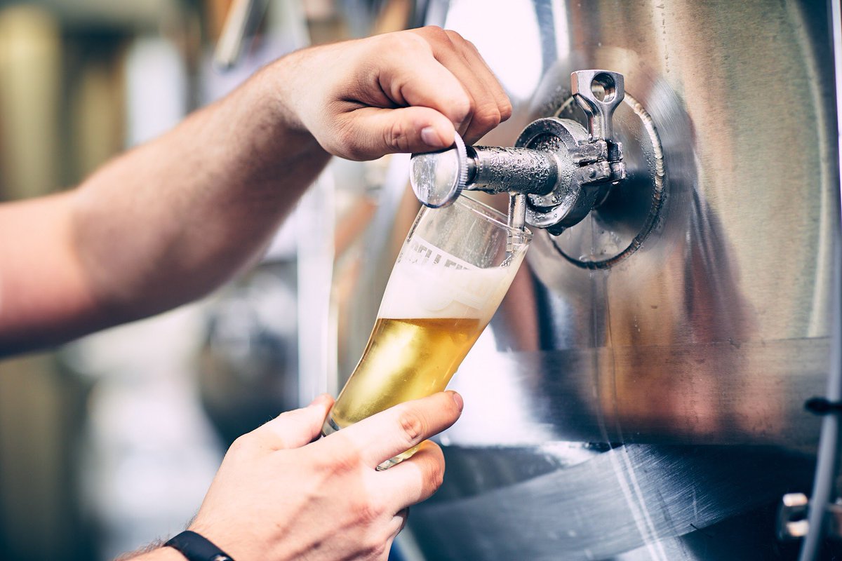 TheBellfield's tweet image. Announcement: We are closing the Bellfield Taproom &amp;amp; Beer Garden from 6pm tomorrow (Fri) until Wed 28th Oct. We are however ✨OPEN Thurs-Sun 11-6pm for takeaway &amp;amp; pick ups. Order here... bit.ly/Bellfield8thOct or swing on over. 🍻#TakeOutToHelpOut #ThinkLocalDrinkLocal