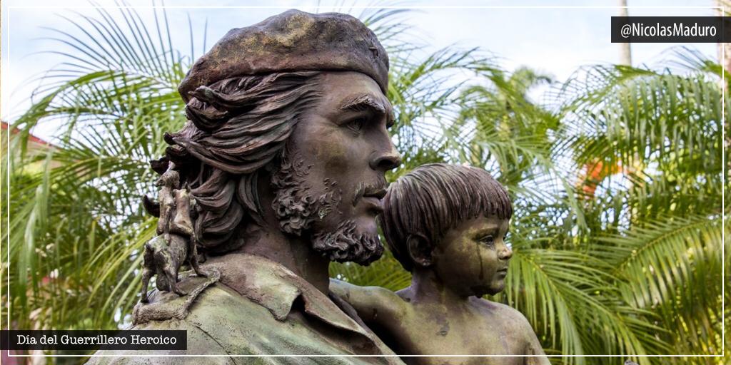 Ernesto “Che” Guevara trasciende los tiempos como un ejemplo inmortal de valentía, coraje y dignidad. Combatiente de elevada fuerza moral que jamás doblegó sus principios, al mantenerse rebelde ante las injusticias en el mundo. ¡Viva por siempre el Guerrillero Heroico!