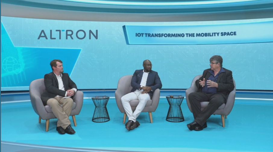 AltronGroup's tweet photo. Francois Stols is taking about protecting customer data and data security. #AltronTechDay #IOT #datasecurity https://t.co/6GQyd2x1pC