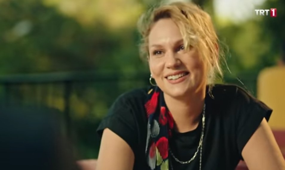 Kızı nasıl tavlayacağınıda iyi biliyor.   Tam bir avcı-toplayıcı erkek. #MasumlarApartmanı