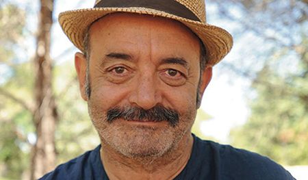Nouvelle Vague mag (@nouvelle_vague1) on Twitter photo Retrouvez <a href="/louischedid/">Louis Chedid</a> figure de la chanson française, plus créatif que jamais après ses 5 années d’absence. #NVmagLive
Le 23/10/20 à la <a href="/LaCigaliere34/">La Cigalière (34)</a> , le 10/11/20 à l’Esterel Arena - Saint-Raphaël, et le 27/04/21 au <a href="/theatre_toursky/">Théâtre Toursky</a> - Marseille.
buff.ly/2InIvGH Retrouvez <a href="/louischedid/">Louis Chedid</a> figure de la chanson française, plus créatif que jamais après ses 5 années d’absence. #NVmagLive
Le 23/10/20 à la <a href="/LaCigaliere34/">La Cigalière (34)</a> , le 10/11/20 à l’Esterel Arena - Saint-Raphaël, et le 27/04/21 au <a href="/theatre_toursky/">Théâtre Toursky</a> - Marseille.
buff.ly/2InIvGH