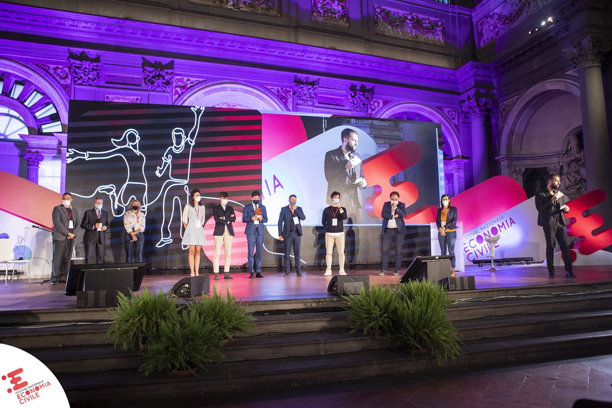 Al #FestivalEconomiaCivileNazionale abbiamo premiato le 7 Startup di #EconomiaCivile 2020: <a href="/RadiciAPS/">Radici APS</a>, Amatrice Terra Viva, Atelier Riforma, CircuitoIES - MWM SOLUTIONS, Green Games, <a href="/mashcreamIT/">mashcream</a>, Seay!

Scopri la loro storia sul nostro sito ⤵
festivalnazionaleeconomiacivile.it/elenco-ambasci……

#FNEC20
