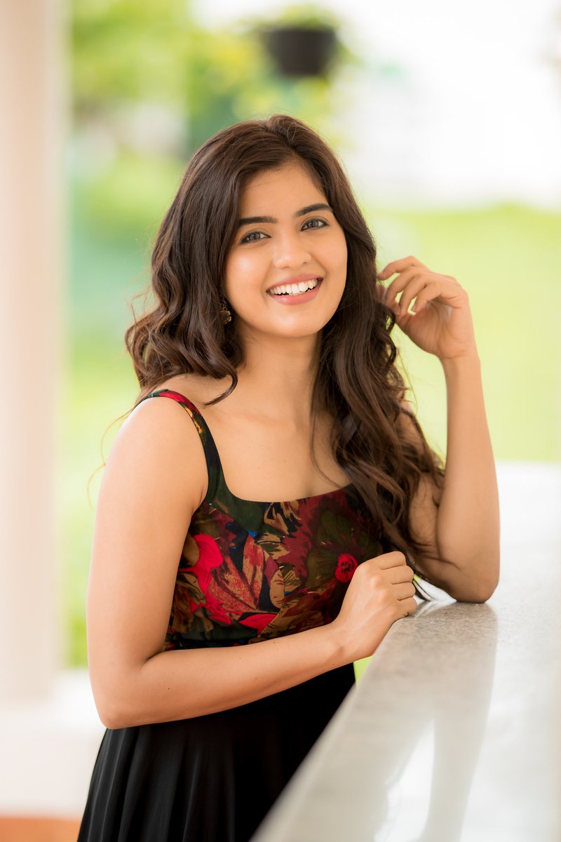 Actor_Amritha's tweet photo. Peace begins with a smile ☺️
📸 - @camsenthil https://t.co/GNnpqWsufy