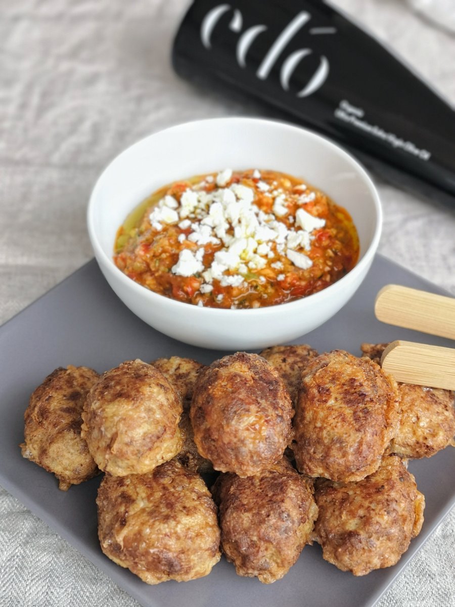 edooliveoil's tweet photo. ed'o ORGANIC is an olive oil with intense flavour. It pairs perfectly with high palatable dishes like the Turkish food of today: Kadinbudu Köfte (meatballs) with Ezme (spicy tomato salad). Enjoy the meal!

#edooliveoil #extravirginoliveoil #oliveoil #evoo #aceitedeoliva #aove https://t.co/up0d3j2fzB