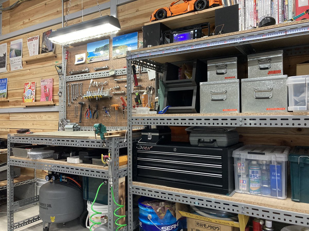 あおさん على تويتر ガレージにツールチェストを導入 棚に据置で使いたかったのでdeenのステップアップチェストです 他メーカーより奥行が大きく 430あります 高いだけあって オートクローズが出来たり 作りの精度は高いです 壁掛けしない2軍の工具や小さな工具の