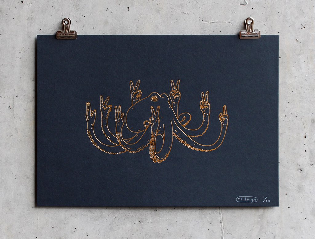 ✨🐙✨ Fuckofftopus is back in a new edition and available now 👉🏻 shop.mr.bingo/products/fucko…
Gold foil on 540gsm <a href="/colorplanpapers/">GF Smith Colorplan</a> Slate 🤙🏻