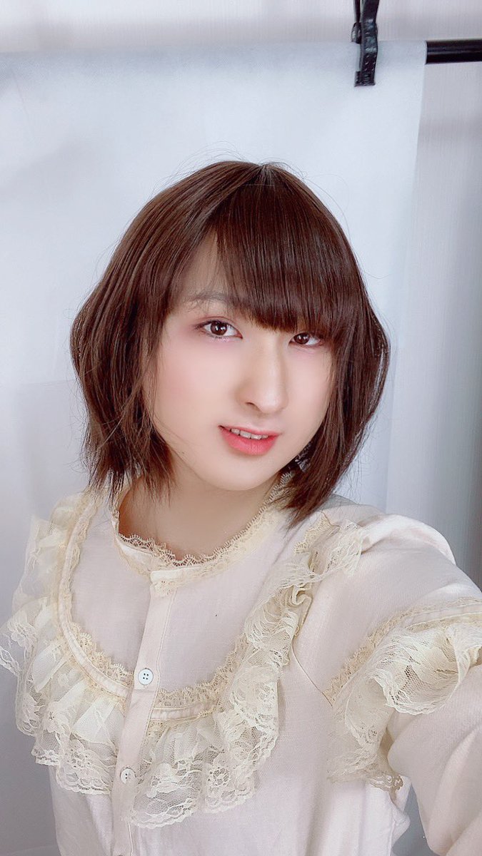 りょうこ Pa Twitter どれが好き 雰囲気嫌いじゃないって人いいね 誰かの性癖に刺され 女装 女装男子 女装男子は自撮りを上げろ 男の娘 暇人dm 自撮り界隈