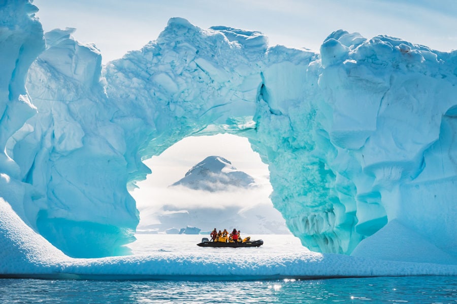 Антарктическое государство. Антарктида ледник Денман. Арктика Антарктика Антарктида. Ледник Плено в Антарктиде. Таяние ледников в Антарктиде.