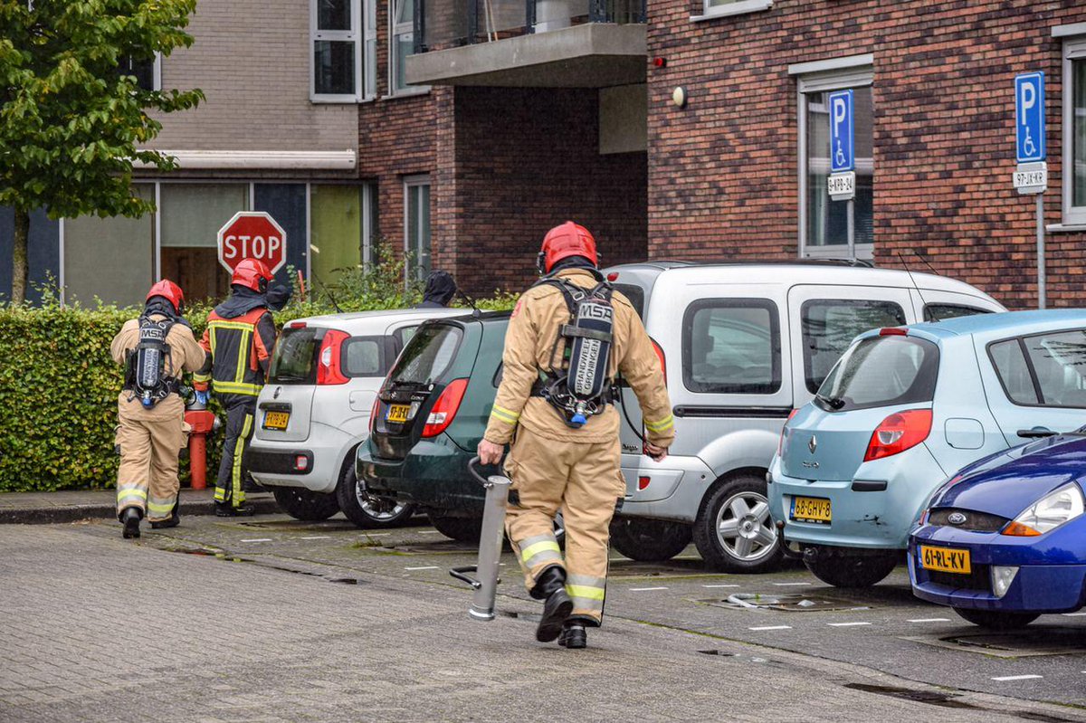 Brandweer opgeroepen voor een gaslekkage bij zorggroep in #Groningen - -..