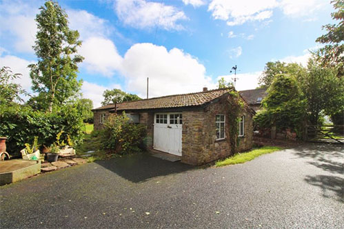PROPERTY FOR SALE
A traditional stone-built barn for sale with planning permission for conversion in Walterstone, near #Hereford Herefordshire
Price £199,950
barnsetc.co.uk/barn1314.html  
#barnforsale #property #renovation