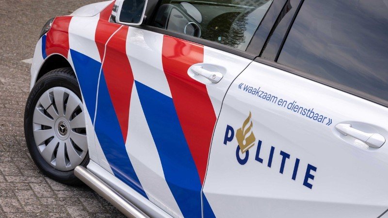 Politie grijpt inbreker in Elst bij de kraag..