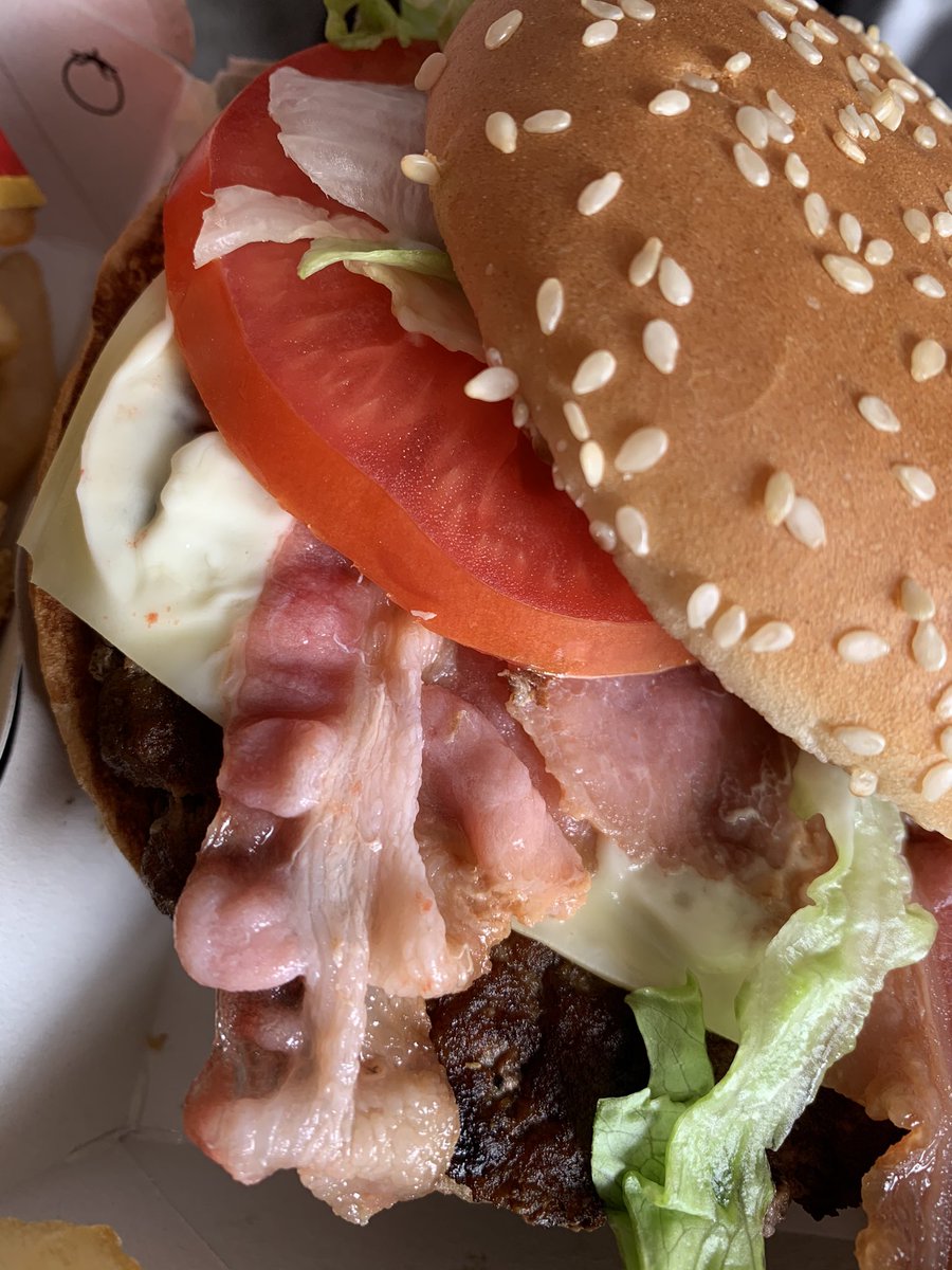 LadyNicota's tweet photo. @McDonalds - when you get a drive through and get home to eat your chicken BLT &amp; it’s definitely not chicken! 😩😬 disappointment at its best! https://t.co/7CqPBV9tjE