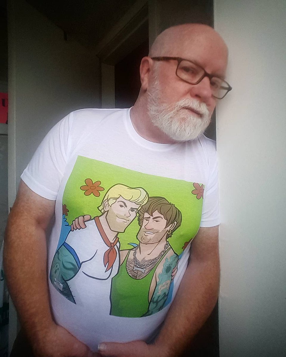 billyt501's tweet photo. What a morning. .hit the work running... today's @tomtillustrated tee.. is this fabulous one...#savethebesttolast #scoobydoo #shaggy https://t.co/SNEvd3X2VK