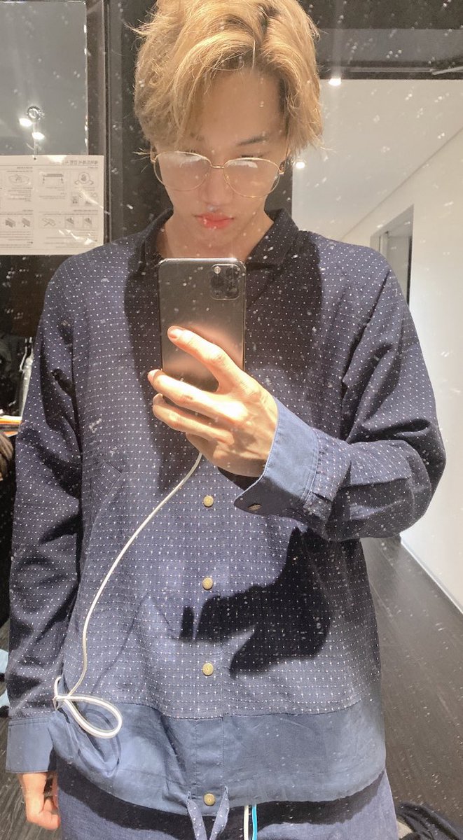 KaiUNVBrasil's tweet photo. 💬 081020 | O desfile particular de #KAI...

#EXO #카이 #엑소 @weareoneEXO https://t.co/CTK10TZf4R