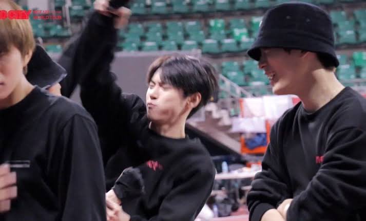 ❥ อีเมี้ยน | • 𝗺𝗶𝗮𝗻𝗯𝗮𝗯𝗲 •∙☁︎ tweet media
