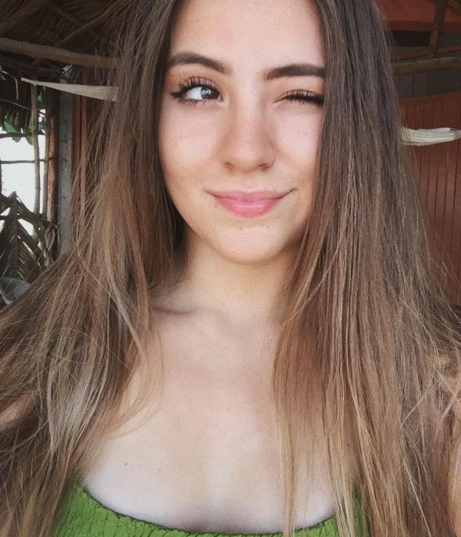 Words Change When Eyes Meet. 👅👙💋