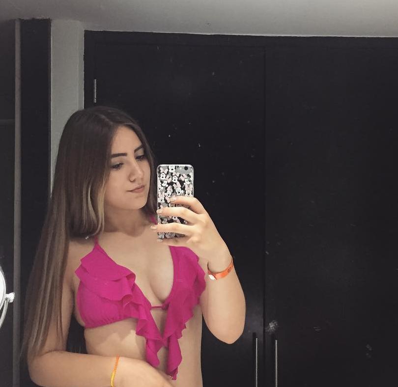 Those Who Don't Believe In Magic Will Never Find It. 🎀👗