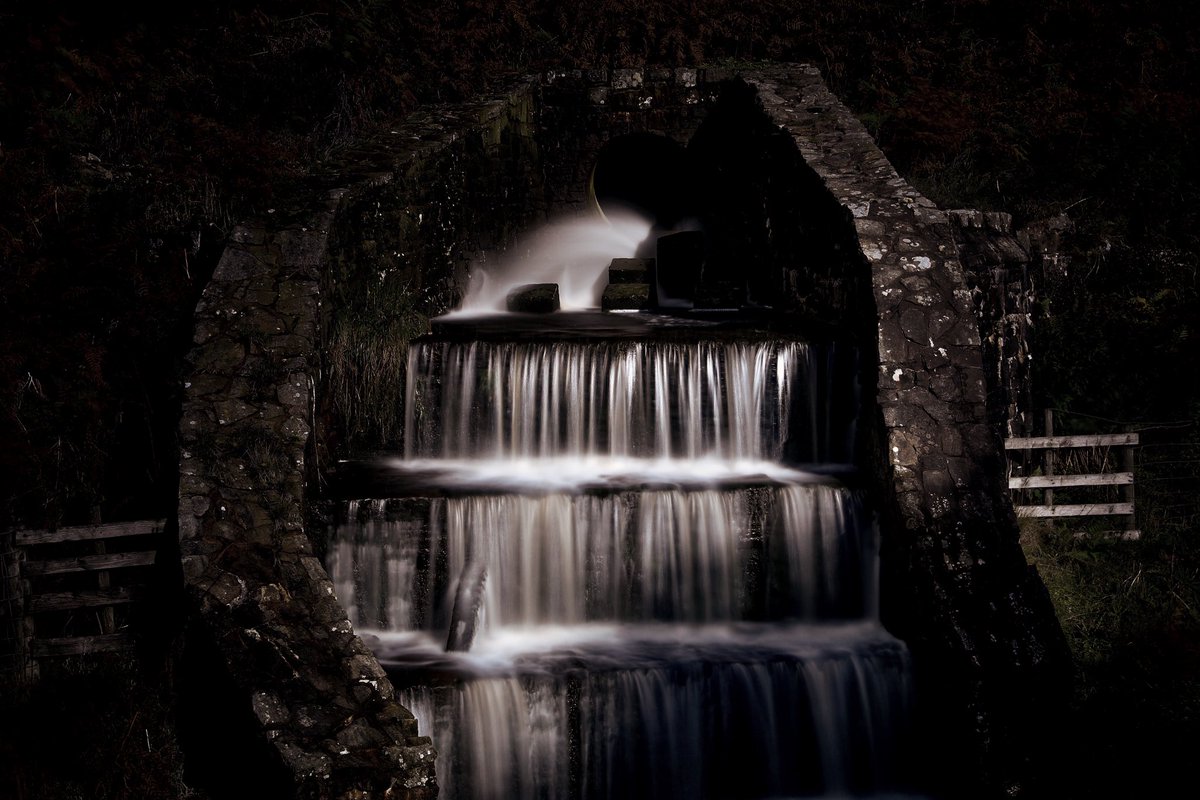 Mark_Cozy's tweet image. Out playing with the all new @LEEFilters Neutral Density ProGlass IRND 10 stop Filter. 

Up #Northumberland this weekend to give them a real good test.   So far so good! 

#leefilters #proglass #irnd #markcozy