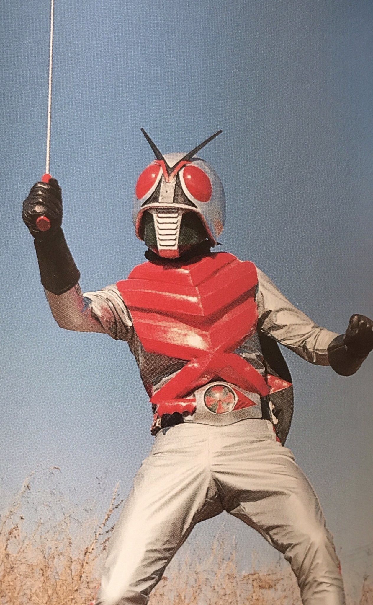 ｏｔｒ 青井音々神推し 激推し それとねxライダーはコスチューム素材が あまりに 服 すぎるんですよｗ布感強すぎ 肉体を変化させてる感が無くて強化服着てる 的なね 当初の銀色スーツがngになって柔らかいのに変更したんだろうけどメカニカル