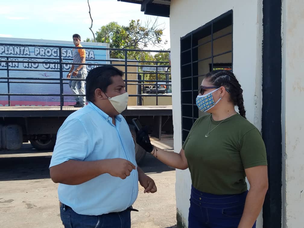 Balanceinforma2's tweet photo. Llego al Edo. La comida a través de la empresa Alimentos Amazonas C.A. Este 6 y 7 de Oct. arribaron 10 gandolas de alimentos para atender al pueblo a través de los CLAP, el ciclo de distribución se ubica cada 2 meses producto del bloqueo dijo el presidente de la empresa Estadal. https://t.co/feeRk3ejRo