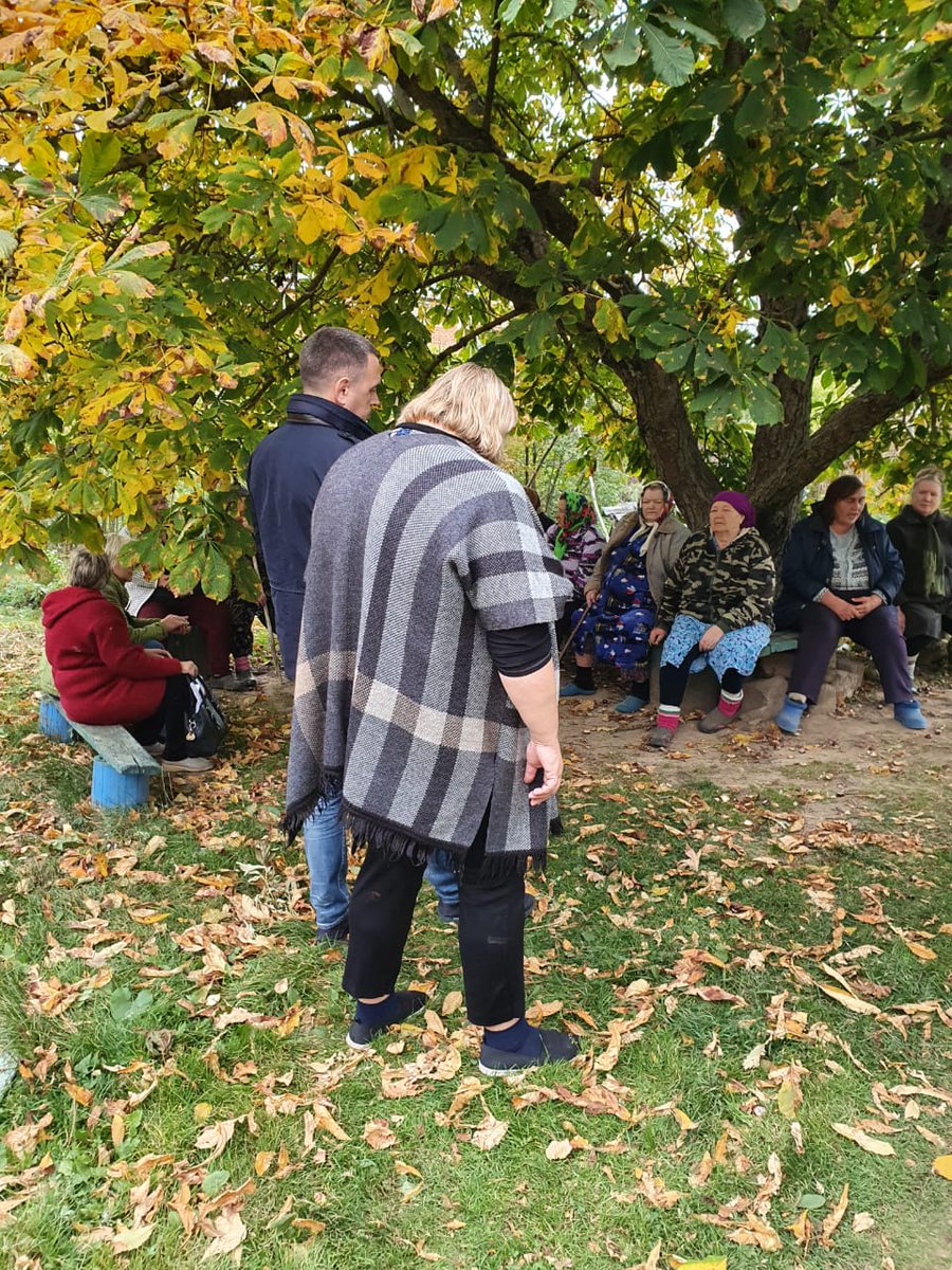 DNBNA__71's tweet photo. 07.10.2020 г. представители администрации муниципального образования Дубенский район провели провели встречу с жителями многоквартирных домов по ул. Молодежная с. Скоморошки https://t.co/x94gBwdb6J