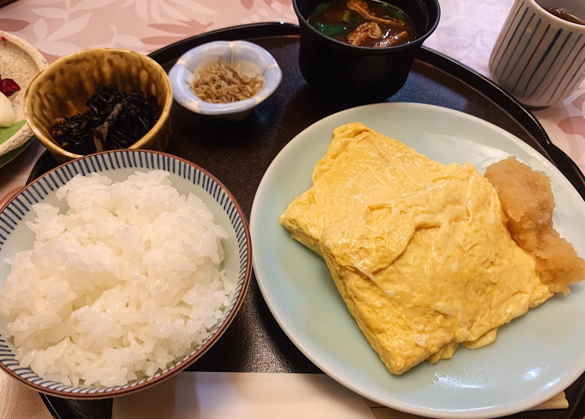 「卵焼き定食」シンプルなだけに定食屋にとっては勝負めし！！