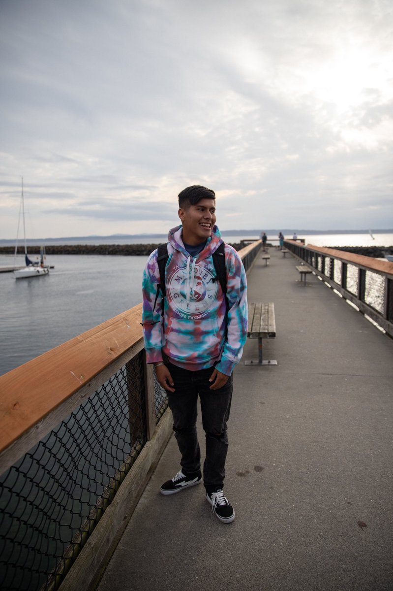 twitter sees it first now 
since instagram sucks