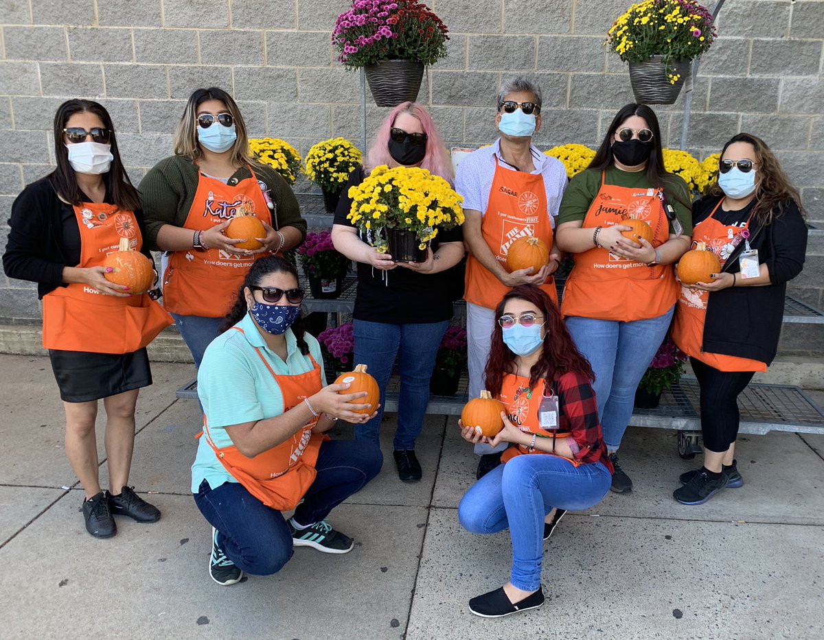 #CAM2020 <a href="/4607/">Michael Lucin</a> Sunglasses Day!! 🧡 @ChicoEvansHD <a href="/kattyniner/">kathy</a> <a href="/ZenasRainey/">Zenas Rainey</a> <a href="/bluesurf57/">Susan Paquette</a> <a href="/postivevibes333/">Lorie Smith 😀</a> <a href="/BennyKye/">Benny Kye @THD4603</a> <a href="/Johnweissbrod/">John</a> <a href="/Stacy29427342/">Stacy</a>