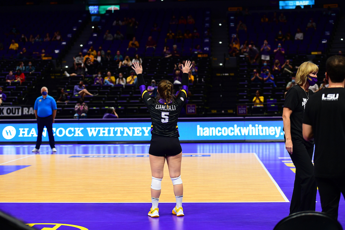 lsuvolleyball's tweet photo. One of the best defenders in LSU history! https://t.co/TyZgKJqKIZ