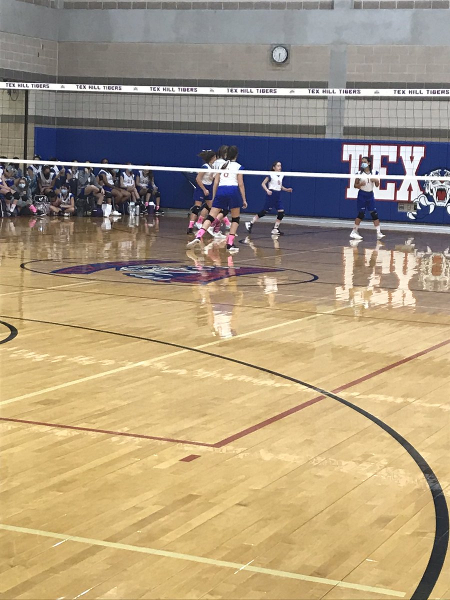 CPR8797's tweet photo. 7th Grade Volleyball showing strong tonight! Wins for both Go Team and B Team. A team currently leading 18-5 in the first game. Go Tigers! #texhill https://t.co/uSiX70x1EY