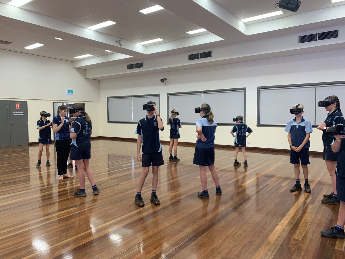 JJPurtonJones's tweet image. Exploring Virtual Reality in Geography at St Joseph’s, Alstonville this morning. Students thinking about what they may see and why #VR