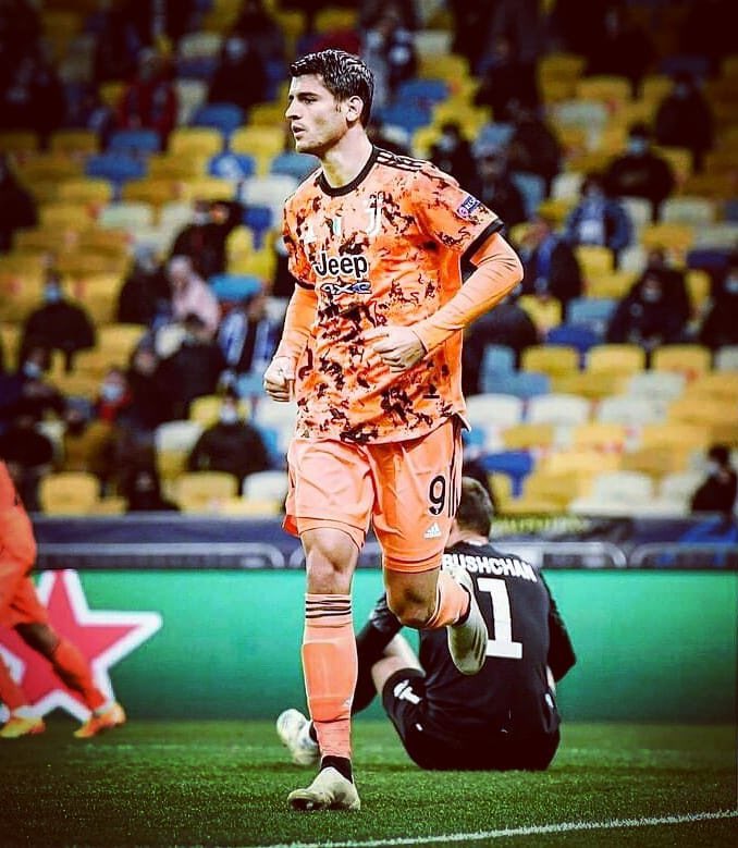 Auguri di Buon Compleanno 🎂🥂 Alvarito #AM9 #FinoAllaFine #Juventus⚪⚫ @AlvaroMorata https://t.co/79FsiXrET4