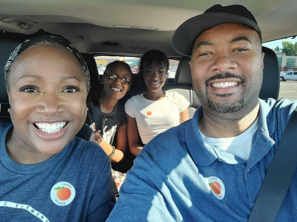 MrWilliamAdams's tweet photo. @thereidout #votingmvp leading by example, the family that votes together stays together! https://t.co/LR2Ha3QBsZ