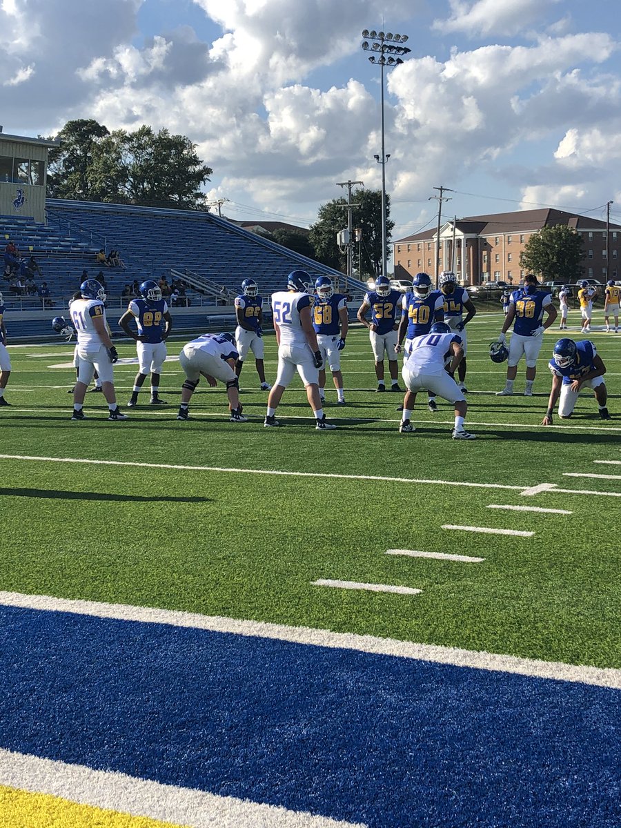 MuleriderSports's tweet image. 🚨🔥🏈👑✨ It was a great afternoon spent at the SAU Happy Hour watching an open practice of the Mulerider Football team which led to the presentation of the 2020 Homecoming Court‼️

Congrats to SAU Tennis’ very own Serena Gill on being named the Homecoming Queen‼️ #GoMuleriders