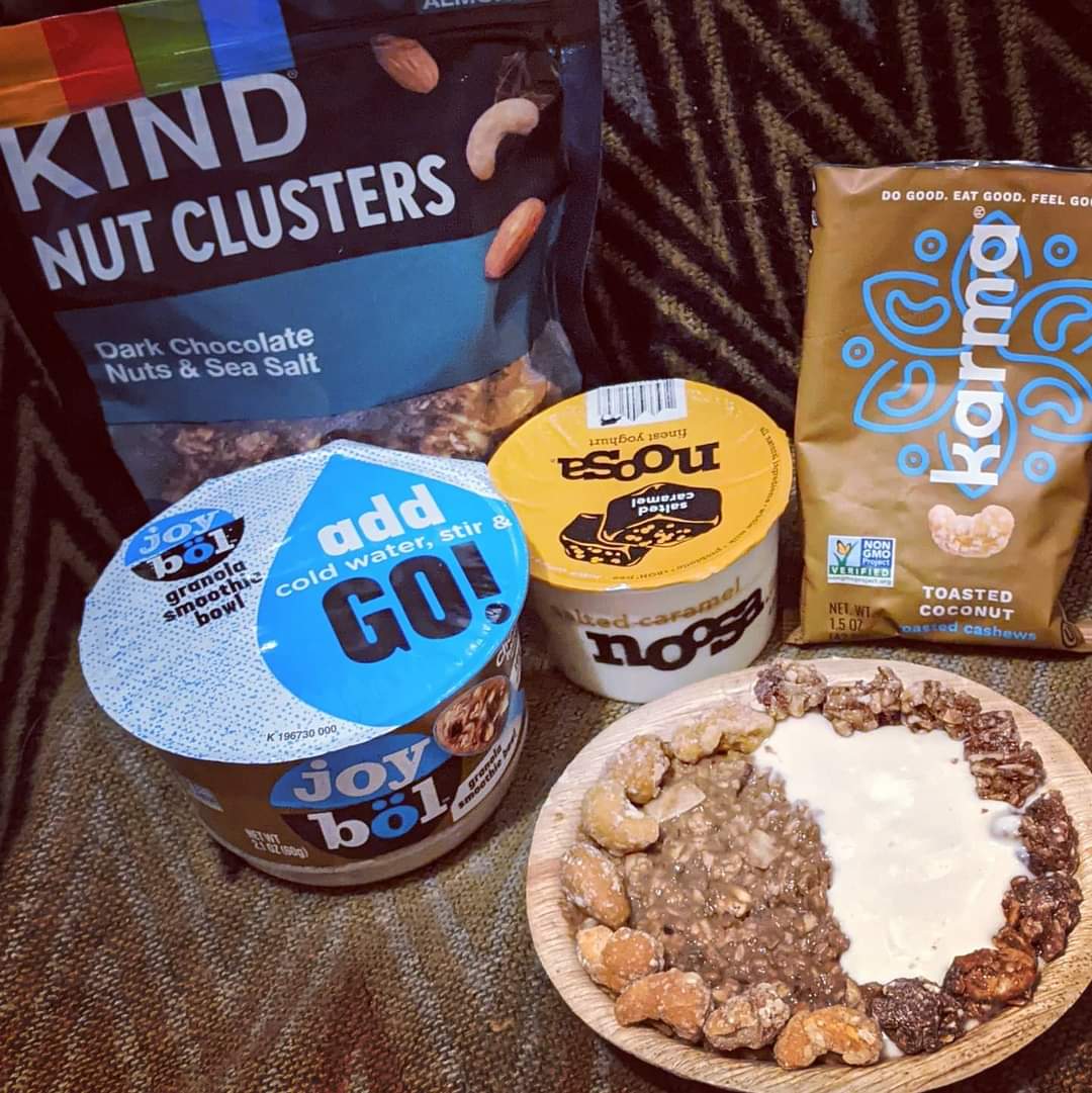 blastkat's tweet photo. @Influenster Tonight I made a simple smoothie bowl for dinner with @joybol_official @noosayoghurt @KarmaNuts and @KINDSnacks nut clusters. It's #oatober ❤️ I wanted to celebrate in style. #influenstereats #breakfastfordinner https://t.co/SNqTwgKbMT