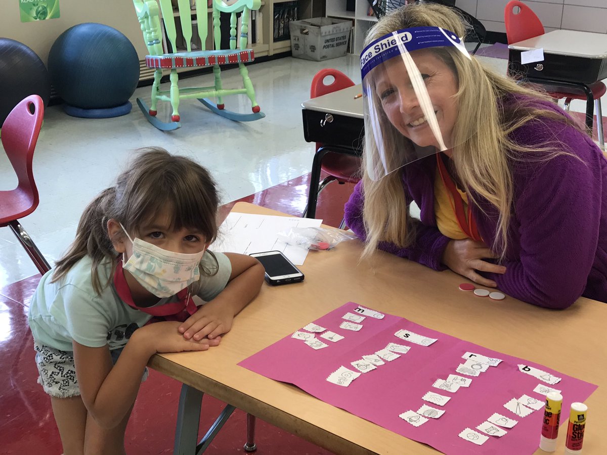 sdg_loveschool's tweet photo. Intervention support sometimes is a one-on-one venture!! We work hard to make these opportunities happen!! Kids love to learn, and we love to facilitate learning! 🧡🐾🧡 https://t.co/bt2840XAbY