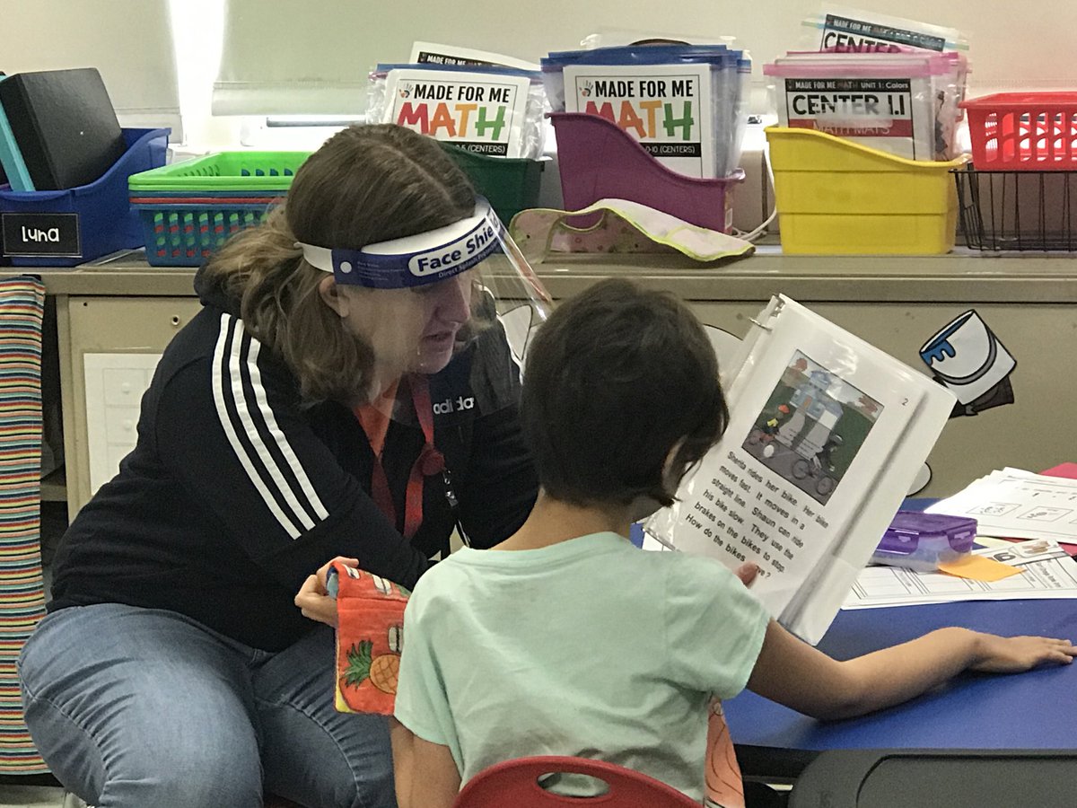 sdg_loveschool's tweet photo. Intervention support sometimes is a one-on-one venture!! We work hard to make these opportunities happen!! Kids love to learn, and we love to facilitate learning! 🧡🐾🧡 https://t.co/bt2840XAbY